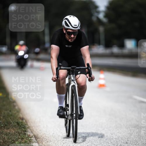 16.08.2026 - KN Förde Triathlon 2026 H.Heesch http://msf.ph/oto/9980902 16.08.2026 11:49:59 Radfahren  meine-sportfotos.de