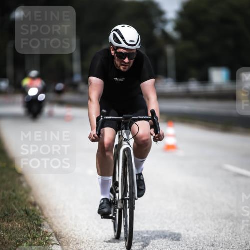 16.08.2026 - KN Förde Triathlon 2026 H.Heesch http://msf.ph/oto/9980903 16.08.2026 11:49:59 Radfahren  meine-sportfotos.de