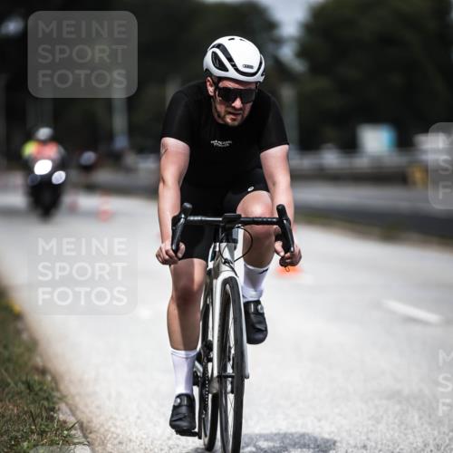16.08.2026 - KN Förde Triathlon 2026 H.Heesch http://msf.ph/oto/9980905 16.08.2026 11:49:59 Radfahren  meine-sportfotos.de
