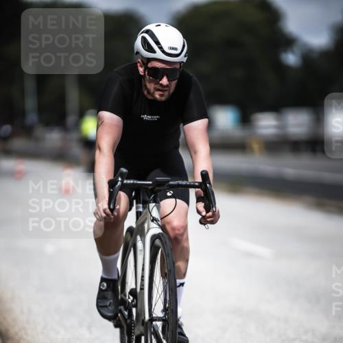 16.08.2026 - KN Förde Triathlon 2026 H.Heesch http://msf.ph/oto/9980909 16.08.2026 11:49:59 Radfahren  meine-sportfotos.de