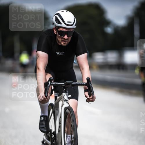 16.08.2026 - KN Förde Triathlon 2026 H.Heesch http://msf.ph/oto/9980911 16.08.2026 11:49:59 Radfahren  meine-sportfotos.de