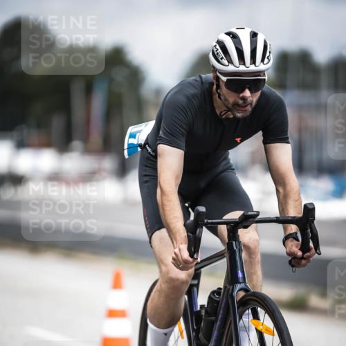 16.08.2026 - KN Förde Triathlon 2026 H.Heesch http://msf.ph/oto/9980962 16.08.2026 11:50:36 Radfahren 414, 424 meine-sportfotos.de