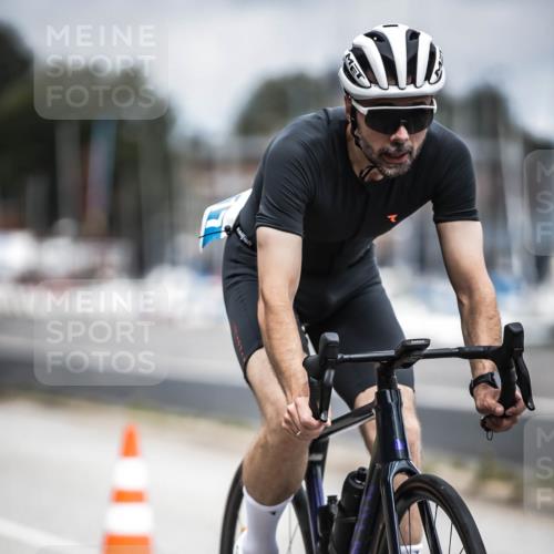 16.08.2026 - KN Förde Triathlon 2026 H.Heesch http://msf.ph/oto/9980963 16.08.2026 11:50:36 Radfahren 414, 424 meine-sportfotos.de