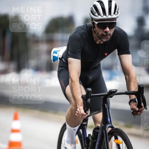 16.08.2026 - KN Förde Triathlon 2026 H.Heesch http://msf.ph/oto/9980964 16.08.2026 11:50:36 Radfahren 414, 424 meine-sportfotos.de