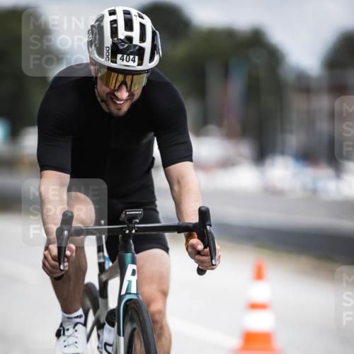 16.08.2026 - KN Förde Triathlon 2026 H.Heesch http://msf.ph/oto/9980982 16.08.2026 11:50:58 Radfahren 428 meine-sportfotos.de