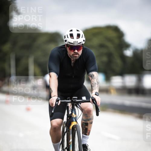 16.08.2026 - KN Förde Triathlon 2026 H.Heesch http://msf.ph/oto/9980993 16.08.2026 11:51:28 Radfahren 425 meine-sportfotos.de