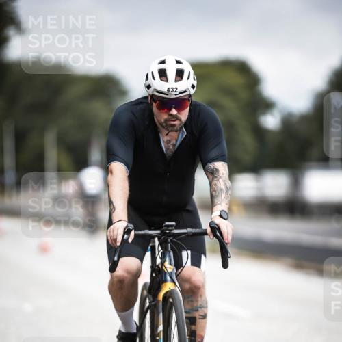 16.08.2026 - KN Förde Triathlon 2026 H.Heesch http://msf.ph/oto/9980995 16.08.2026 11:51:28 Radfahren 425 meine-sportfotos.de