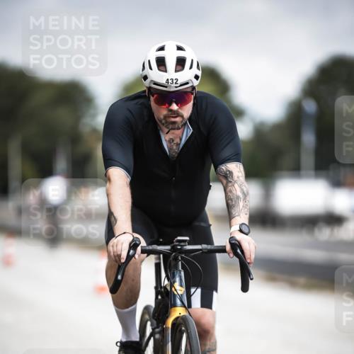 16.08.2026 - KN Förde Triathlon 2026 H.Heesch http://msf.ph/oto/9980998 16.08.2026 11:51:28 Radfahren 425 meine-sportfotos.de