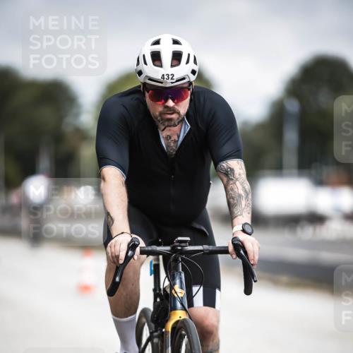 16.08.2026 - KN Förde Triathlon 2026 H.Heesch http://msf.ph/oto/9980999 16.08.2026 11:51:28 Radfahren 425 meine-sportfotos.de