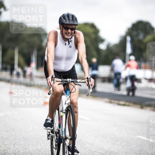 16.08.2026 - KN Förde Triathlon 2026 H.Heesch http://msf.ph/oto/9981021 16.08.2026 11:51:44 Radfahren  meine-sportfotos.de