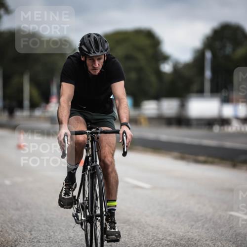 16.08.2026 - KN Förde Triathlon 2026 H.Heesch http://msf.ph/oto/9981034 16.08.2026 11:52:19 Radfahren 426 meine-sportfotos.de
