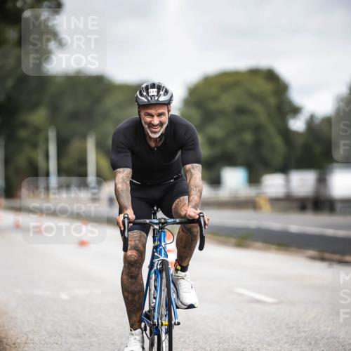16.08.2026 - KN Förde Triathlon 2026 H.Heesch http://msf.ph/oto/9981109 16.08.2026 11:53:21 Radfahren  meine-sportfotos.de