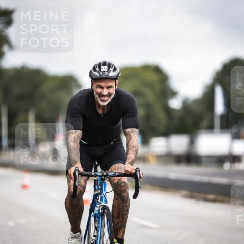 16.08.2026 - KN Förde Triathlon 2026 H.Heesch http://msf.ph/oto/9981114 16.08.2026 11:53:21 Radfahren  meine-sportfotos.de