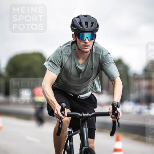 16.08.2026 - KN Förde Triathlon 2026 H.Heesch http://msf.ph/oto/9981162 16.08.2026 11:54:14 Radfahren  meine-sportfotos.de