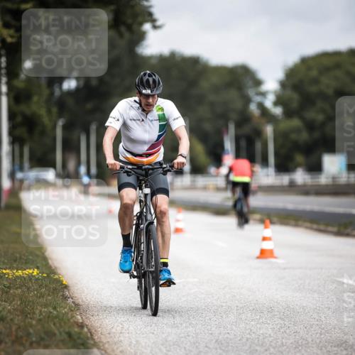 16.08.2026 - KN Förde Triathlon 2026 H.Heesch http://msf.ph/oto/9981169 16.08.2026 11:54:17 Radfahren  meine-sportfotos.de