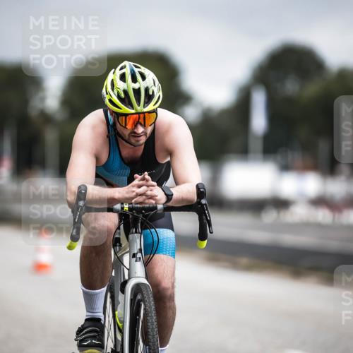 16.08.2026 - KN Förde Triathlon 2026 H.Heesch http://msf.ph/oto/9981218 16.08.2026 11:55:25 Radfahren  meine-sportfotos.de