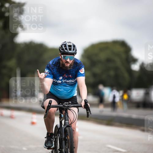 16.08.2026 - KN Förde Triathlon 2026 H.Heesch http://msf.ph/oto/9981259 16.08.2026 11:56:35 Radfahren  meine-sportfotos.de