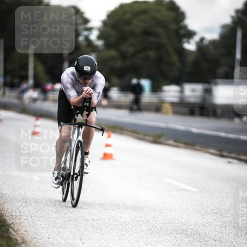 16.08.2026 - KN Förde Triathlon 2026 H.Heesch http://msf.ph/oto/9981391 16.08.2026 12:44:09 Radfahren 362, 504 meine-sportfotos.de