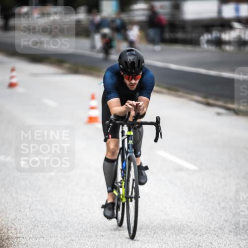 16.08.2026 - KN Förde Triathlon 2026 H.Heesch http://msf.ph/oto/9981400 16.08.2026 12:45:20 Radfahren 503, 518 meine-sportfotos.de