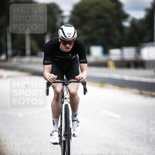 16.08.2026 - KN Förde Triathlon 2026 H.Heesch http://msf.ph/oto/9981462 16.08.2026 12:47:12 Radfahren 512, 528 meine-sportfotos.de