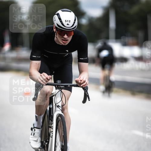 16.08.2026 - KN Förde Triathlon 2026 H.Heesch http://msf.ph/oto/9981469 16.08.2026 12:47:12 Radfahren 512, 528 meine-sportfotos.de