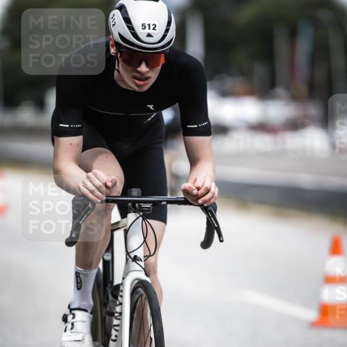 16.08.2026 - KN Förde Triathlon 2026 H.Heesch http://msf.ph/oto/9981472 16.08.2026 12:47:12 Radfahren 512, 528 meine-sportfotos.de