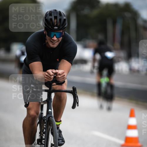 16.08.2026 - KN Förde Triathlon 2026 H.Heesch http://msf.ph/oto/9981506 16.08.2026 12:47:50 Radfahren 508, 520, 521 meine-sportfotos.de