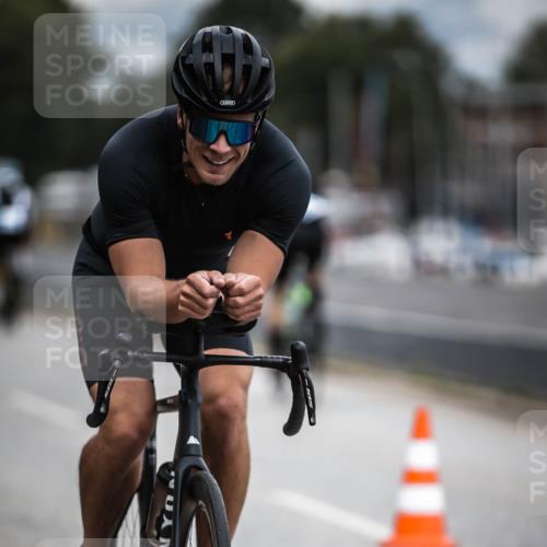 16.08.2026 - KN Förde Triathlon 2026 H.Heesch http://msf.ph/oto/9981508 16.08.2026 12:47:50 Radfahren 508, 520, 521 meine-sportfotos.de