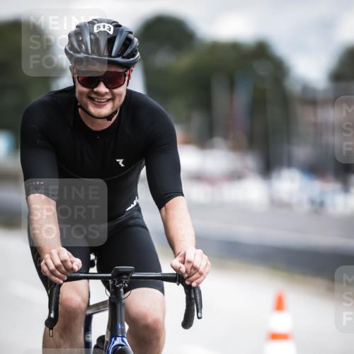 16.08.2026 - KN Förde Triathlon 2026 H.Heesch http://msf.ph/oto/9981532 16.08.2026 12:48:17 Radfahren 513 meine-sportfotos.de