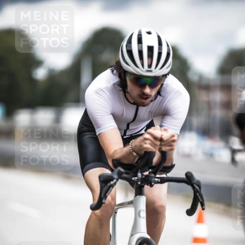 16.08.2026 - KN Förde Triathlon 2026 H.Heesch http://msf.ph/oto/9981558 16.08.2026 12:48:41 Radfahren 506, 514, 523, 525, 526 meine-sportfotos.de