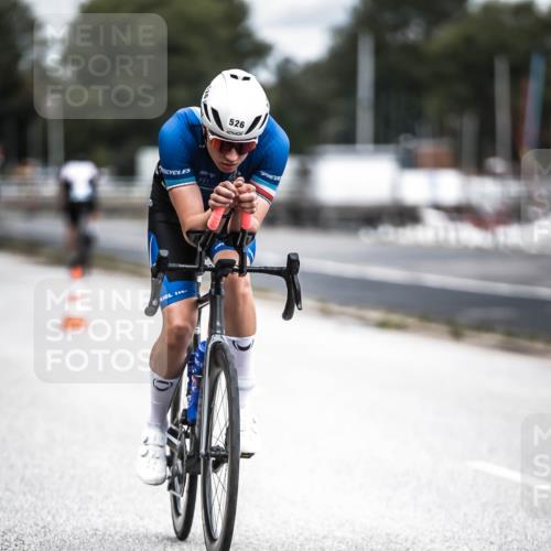 16.08.2026 - KN Förde Triathlon 2026 H.Heesch http://msf.ph/oto/9981574 16.08.2026 12:48:44 Radfahren 506, 524, 525, 526, 547 meine-sportfotos.de