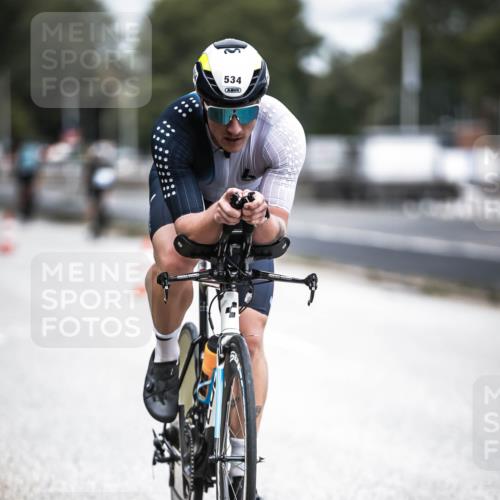 16.08.2026 - KN Förde Triathlon 2026 H.Heesch http://msf.ph/oto/9981599 16.08.2026 12:48:57 Radfahren 509, 534 meine-sportfotos.de