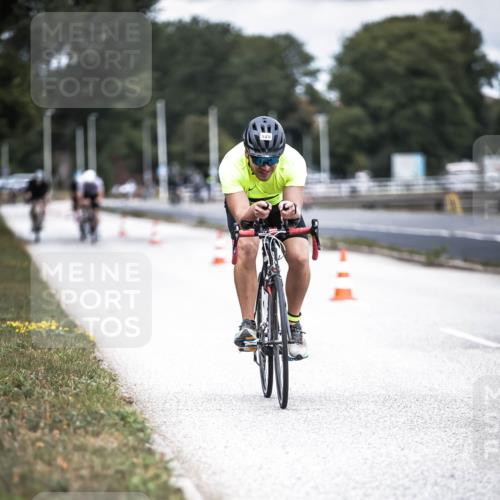 16.08.2026 - KN Förde Triathlon 2026 H.Heesch http://msf.ph/oto/9981629 16.08.2026 12:49:30 Radfahren 501, 528, 531, 542 meine-sportfotos.de