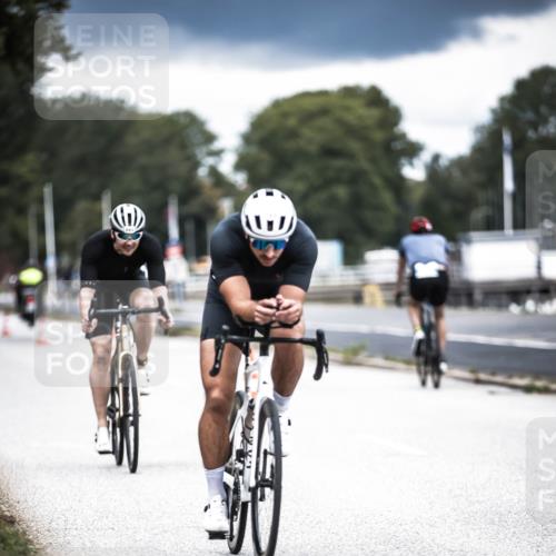 16.08.2026 - KN Förde Triathlon 2026 H.Heesch http://msf.ph/oto/9981660 16.08.2026 12:49:36 Radfahren 501, 540, 542, 543, 551 meine-sportfotos.de