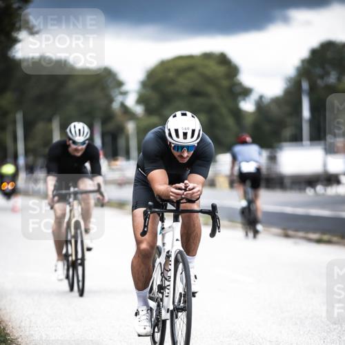 16.08.2026 - KN Förde Triathlon 2026 H.Heesch http://msf.ph/oto/9981662 16.08.2026 12:49:36 Radfahren 501, 540, 542, 543, 551 meine-sportfotos.de