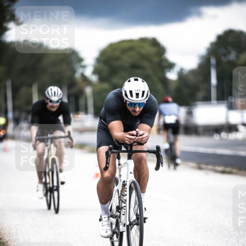 16.08.2026 - KN Förde Triathlon 2026 H.Heesch http://msf.ph/oto/9981663 16.08.2026 12:49:36 Radfahren 501, 540, 542, 543, 551 meine-sportfotos.de