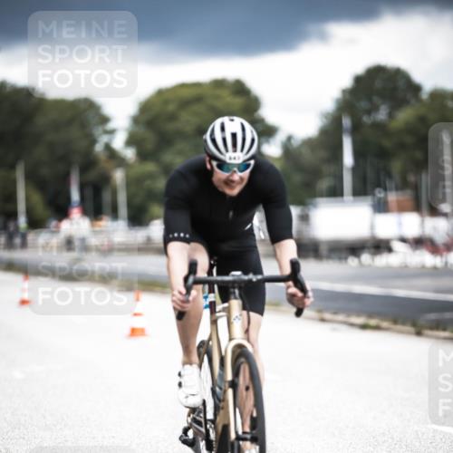 16.08.2026 - KN Förde Triathlon 2026 H.Heesch http://msf.ph/oto/9981674 16.08.2026 12:49:37 Radfahren 501, 540, 542, 543, 551 meine-sportfotos.de