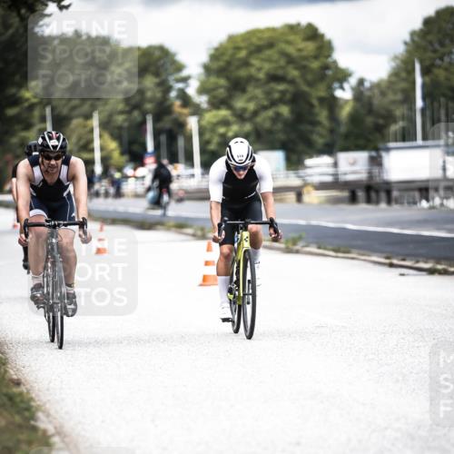 16.08.2026 - KN Förde Triathlon 2026 H.Heesch http://msf.ph/oto/9981695 16.08.2026 12:49:59 Radfahren 362, 507, 510, 519, 521, 527 meine-sportfotos.de