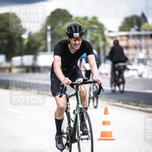 16.08.2026 - KN Förde Triathlon 2026 H.Heesch http://msf.ph/oto/9981717 16.08.2026 12:50:01 Radfahren 362, 507, 510, 519, 521, 527 meine-sportfotos.de