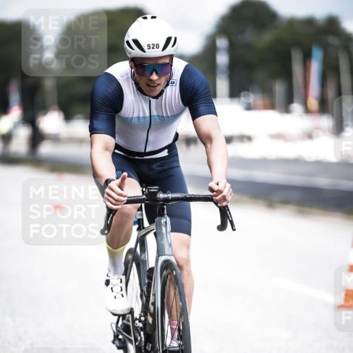 16.08.2026 - KN Förde Triathlon 2026 H.Heesch http://msf.ph/oto/9981734 16.08.2026 12:50:12 Radfahren 520, 541, 598 meine-sportfotos.de