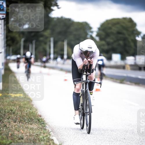 16.08.2026 - KN Förde Triathlon 2026 H.Heesch http://msf.ph/oto/9981748 16.08.2026 12:50:34 Radfahren 511, 538, 590 meine-sportfotos.de