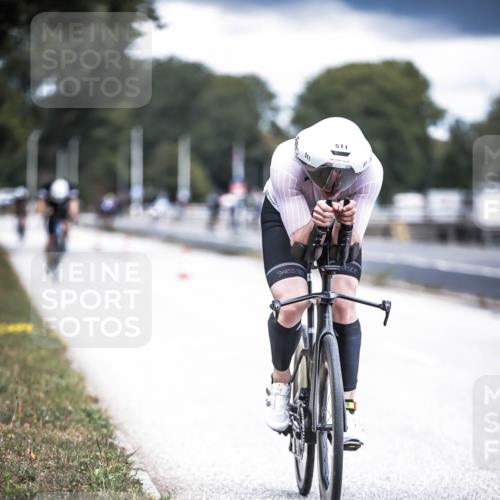 16.08.2026 - KN Förde Triathlon 2026 H.Heesch http://msf.ph/oto/9981753 16.08.2026 12:50:35 Radfahren 511, 590 meine-sportfotos.de