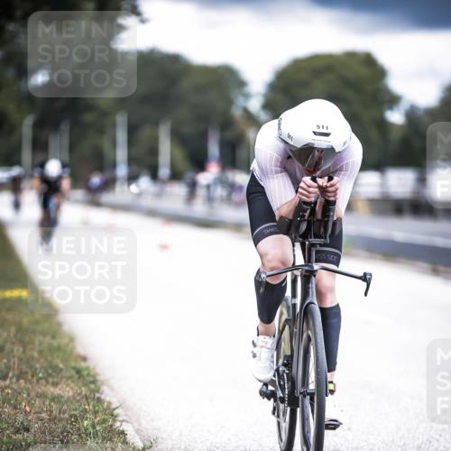 16.08.2026 - KN Förde Triathlon 2026 H.Heesch http://msf.ph/oto/9981754 16.08.2026 12:50:35 Radfahren 511, 590 meine-sportfotos.de