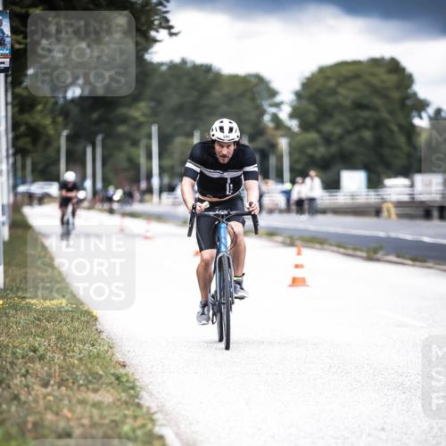 16.08.2026 - KN Förde Triathlon 2026 H.Heesch http://msf.ph/oto/9981763 16.08.2026 12:50:38 Radfahren 511, 530, 590 meine-sportfotos.de