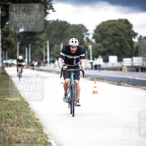 16.08.2026 - KN Förde Triathlon 2026 H.Heesch http://msf.ph/oto/9981765 16.08.2026 12:50:38 Radfahren 511, 530, 590 meine-sportfotos.de