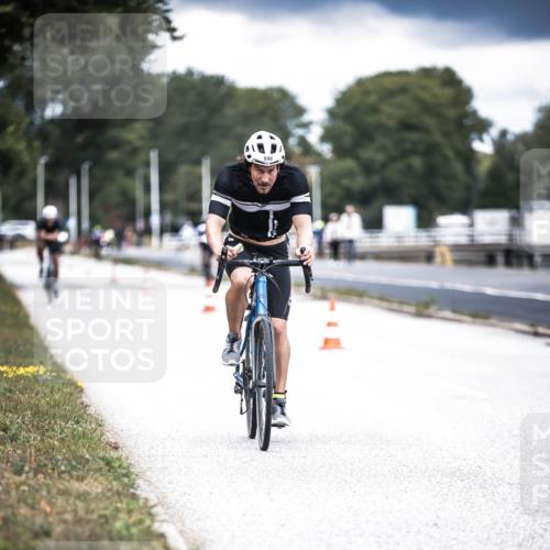 16.08.2026 - KN Förde Triathlon 2026 H.Heesch http://msf.ph/oto/9981768 16.08.2026 12:50:38 Radfahren 511, 530, 590 meine-sportfotos.de