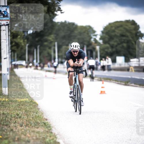 16.08.2026 - KN Förde Triathlon 2026 H.Heesch http://msf.ph/oto/9981787 16.08.2026 12:50:42 Radfahren 530, 590, 710 meine-sportfotos.de