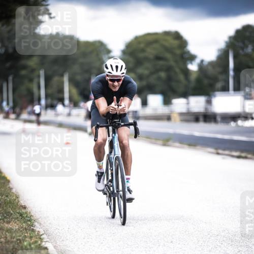 16.08.2026 - KN Förde Triathlon 2026 H.Heesch http://msf.ph/oto/9981796 16.08.2026 12:50:42 Radfahren 530, 590, 710 meine-sportfotos.de