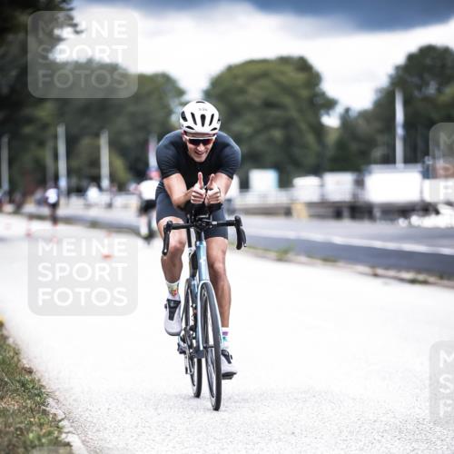 16.08.2026 - KN Förde Triathlon 2026 H.Heesch http://msf.ph/oto/9981797 16.08.2026 12:50:42 Radfahren 530, 590, 710 meine-sportfotos.de