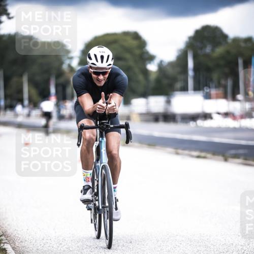 16.08.2026 - KN Förde Triathlon 2026 H.Heesch http://msf.ph/oto/9981801 16.08.2026 12:50:42 Radfahren 530, 590, 710 meine-sportfotos.de